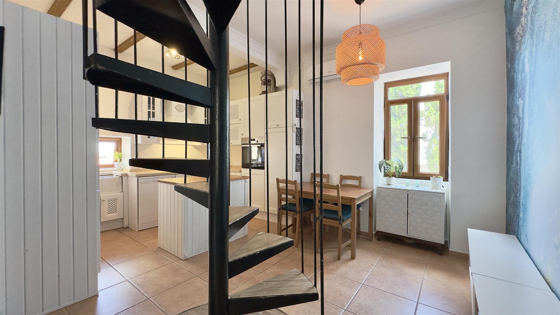  Image of House - 2 Bedrooms - 1 Bathrooms for Sale in Upper Town-Gibraltar, Image 9